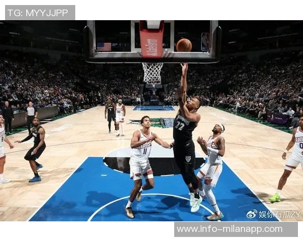 戈贝尔恶意肘击马威被判二级犯规直接驱逐出场引发热议 戈贝尔恶意肘击马威被判二级犯规直接驱逐出场引发热议