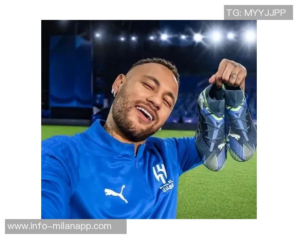 内马尔左膝韧带重建手术后疼痛加剧或将缺席多场比赛