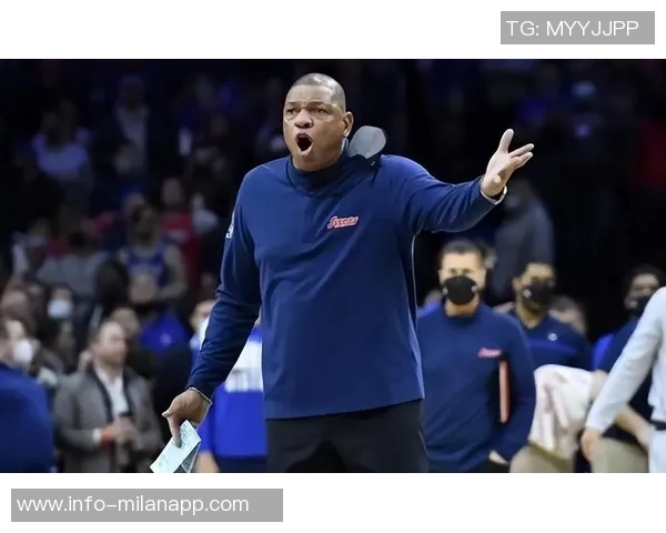 阿尔克马尔总监霍伊贝尔茨确认赛季结束后将正式离任